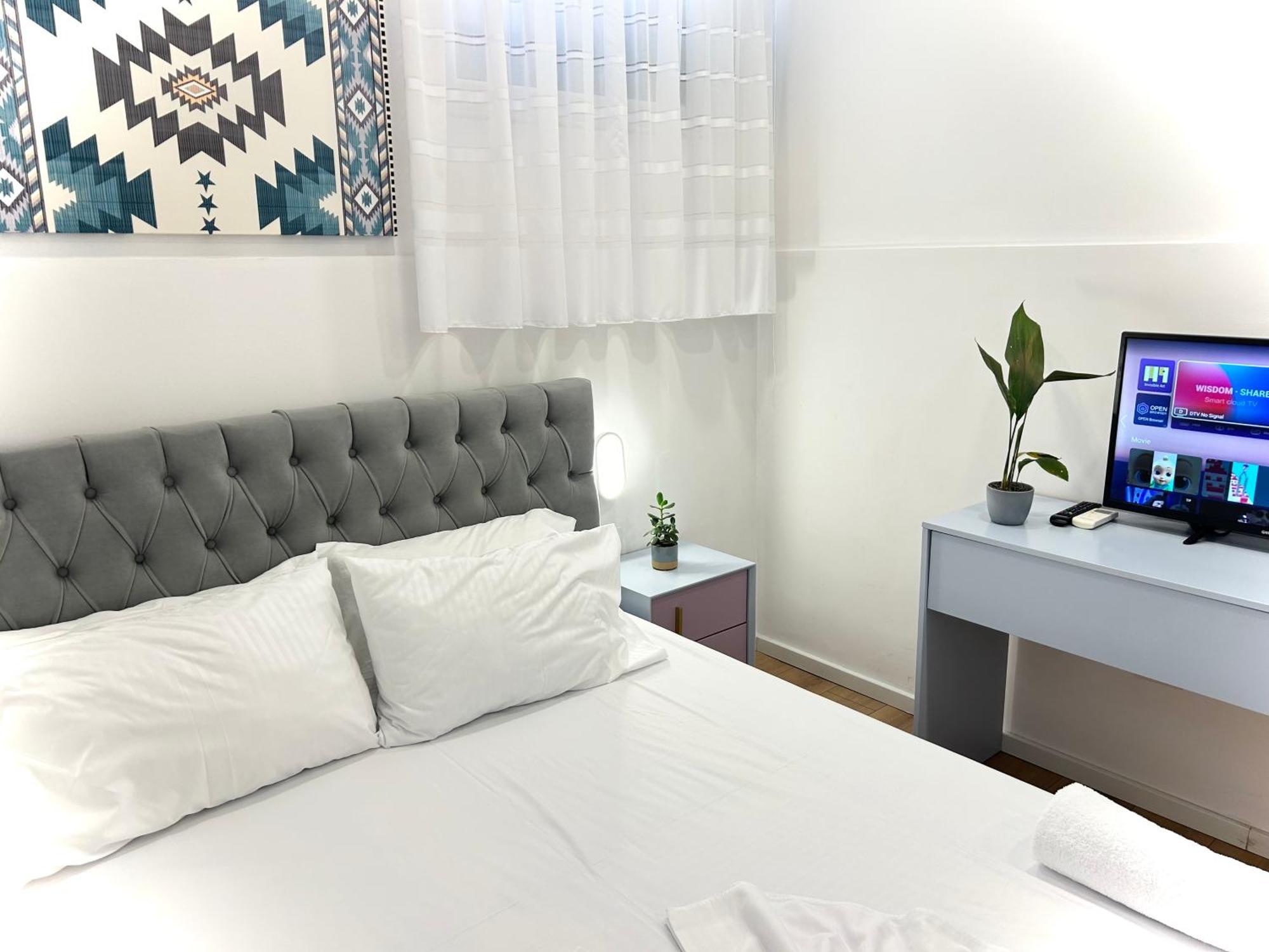 Tirana Square Hotel ภายนอก รูปภาพ
