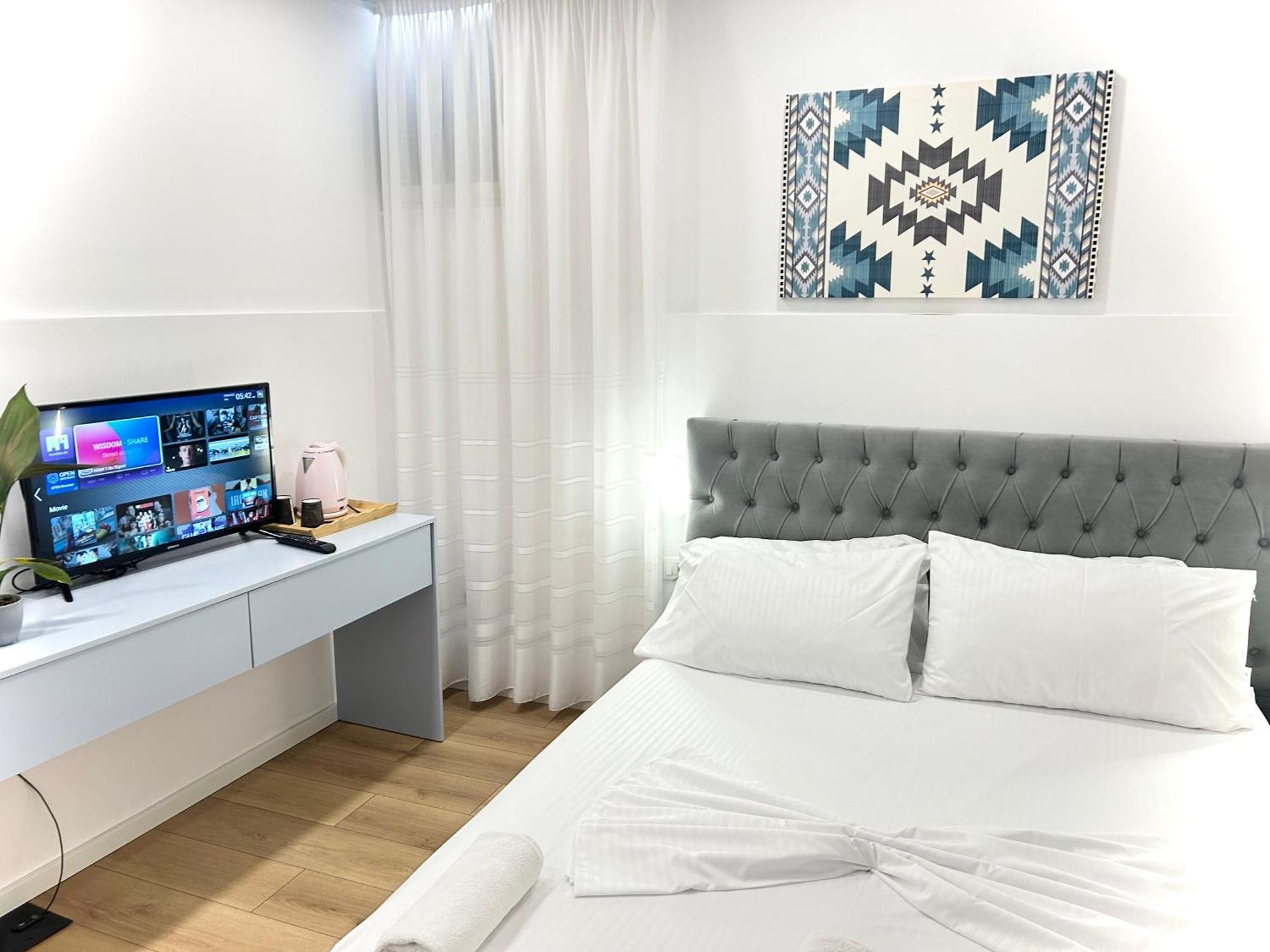 Tirana Square Hotel ภายนอก รูปภาพ