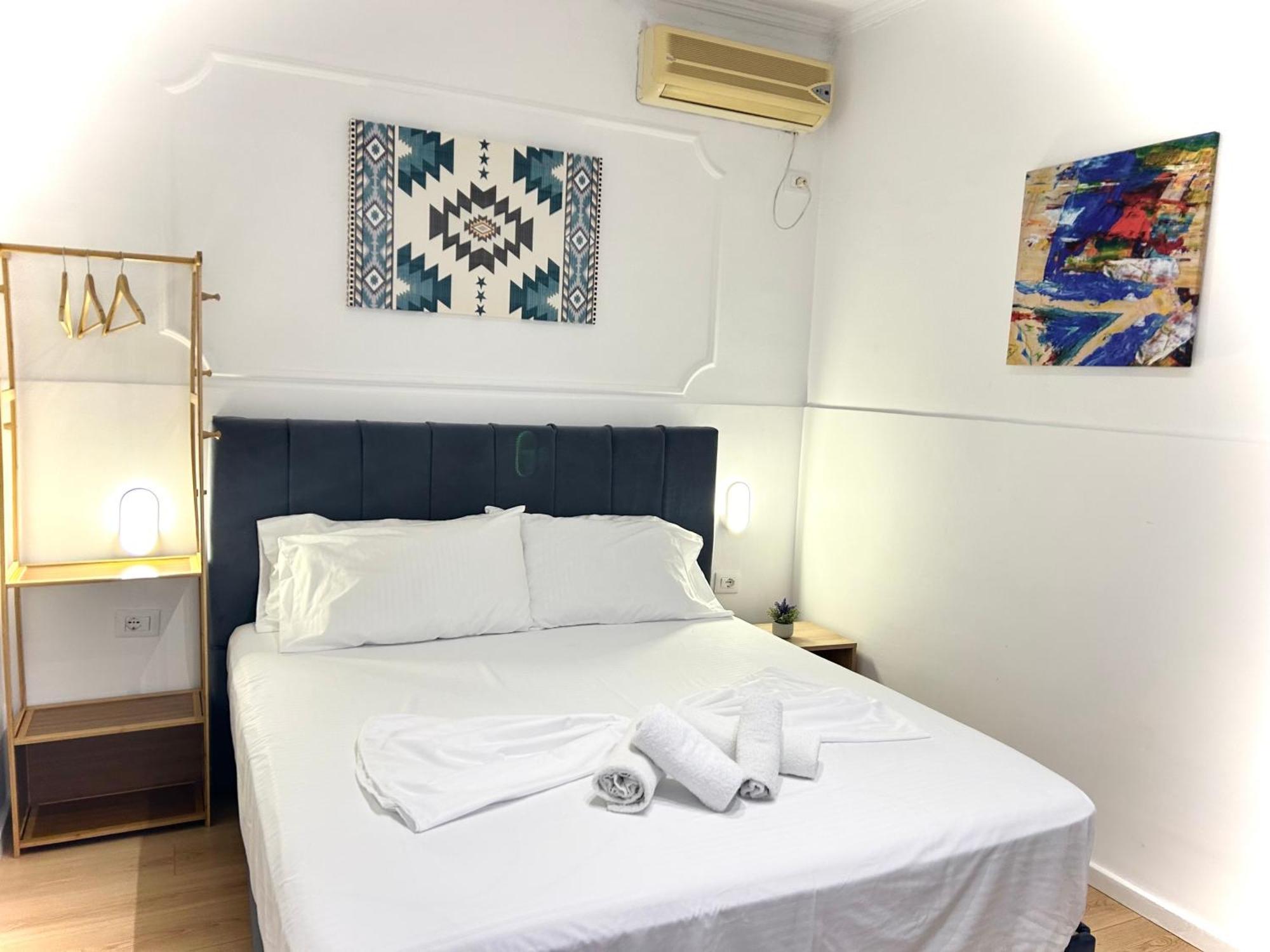 Tirana Square Hotel ภายนอก รูปภาพ