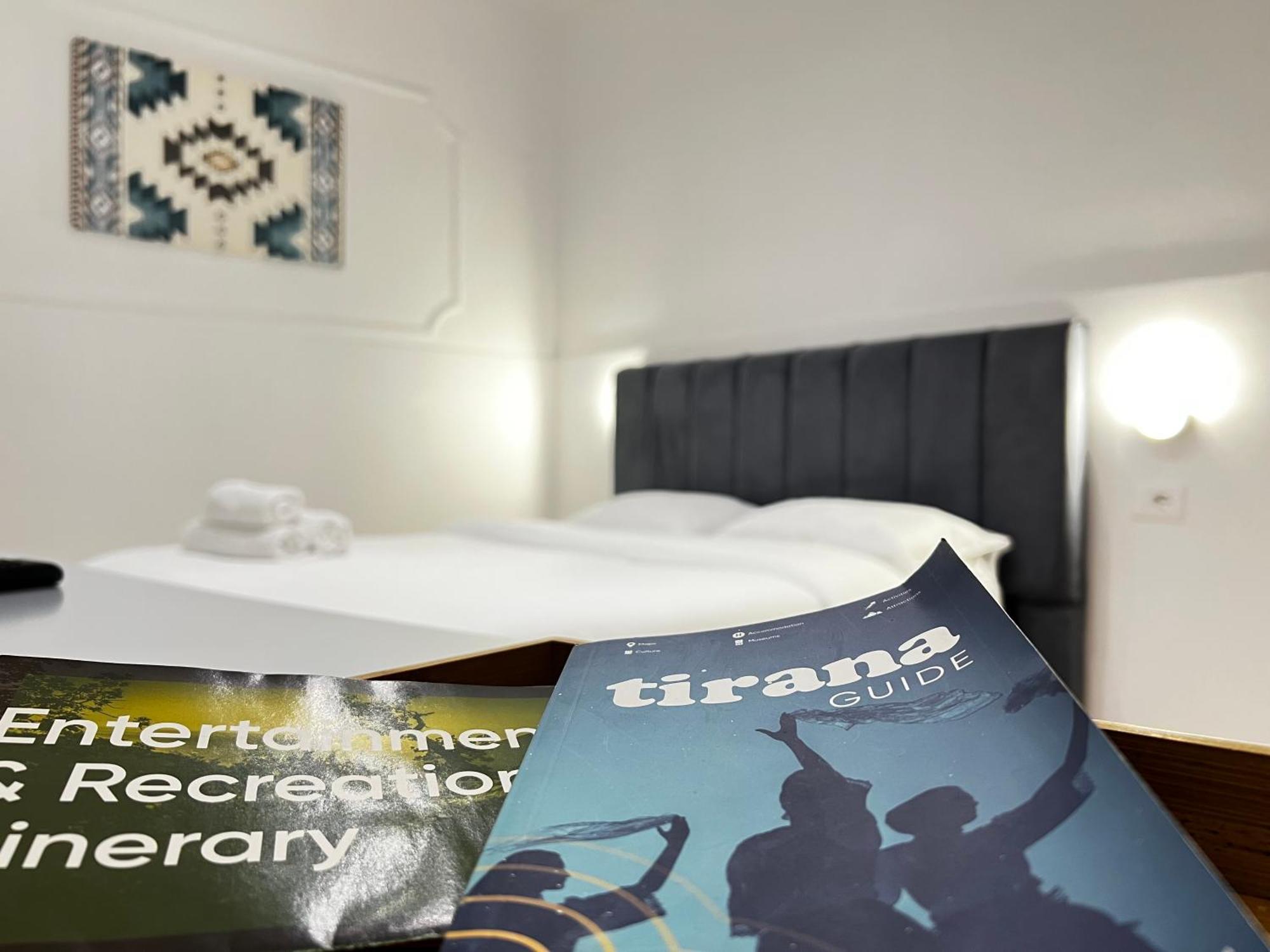 Tirana Square Hotel ภายนอก รูปภาพ