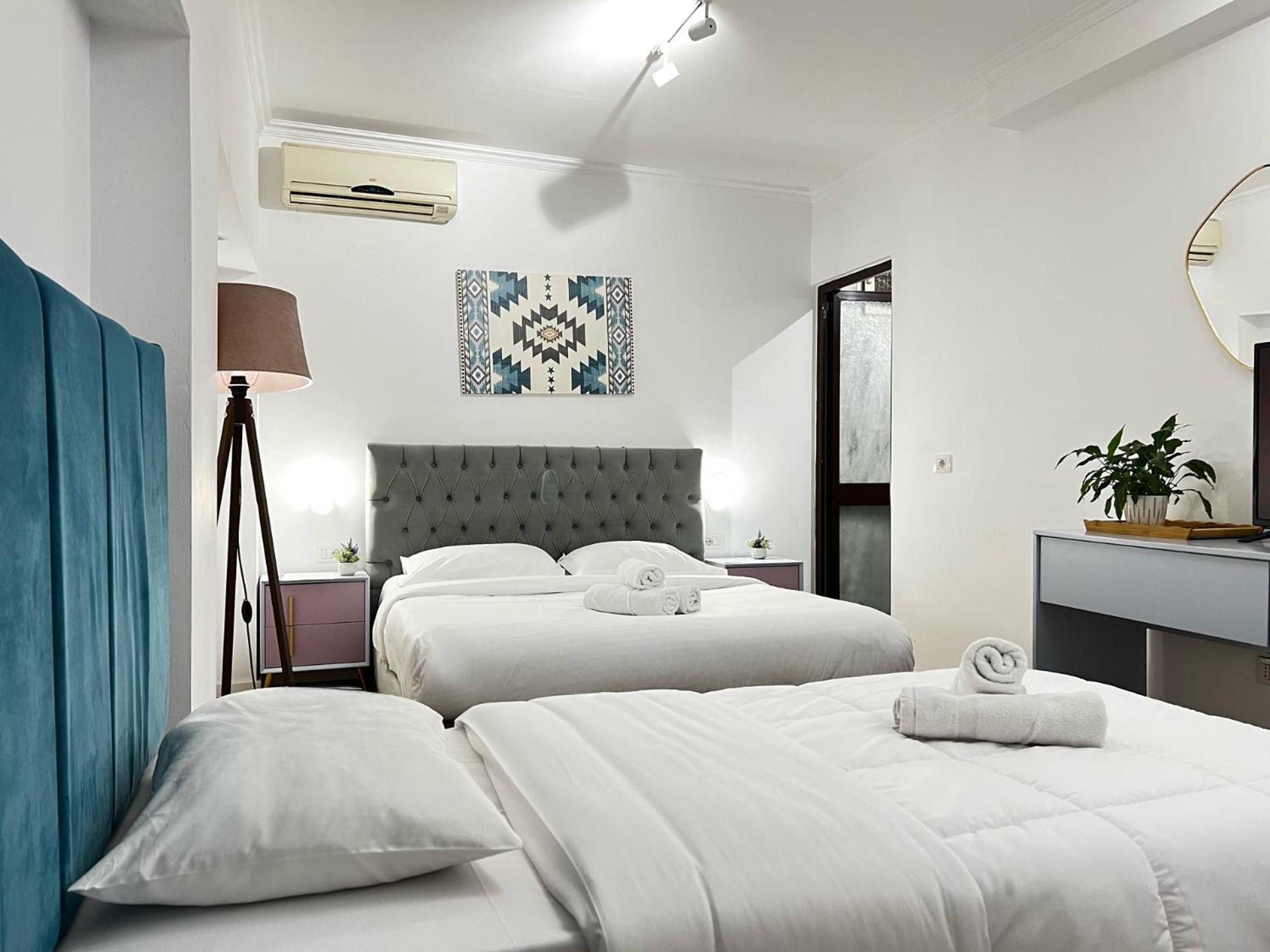 Tirana Square Hotel ภายนอก รูปภาพ