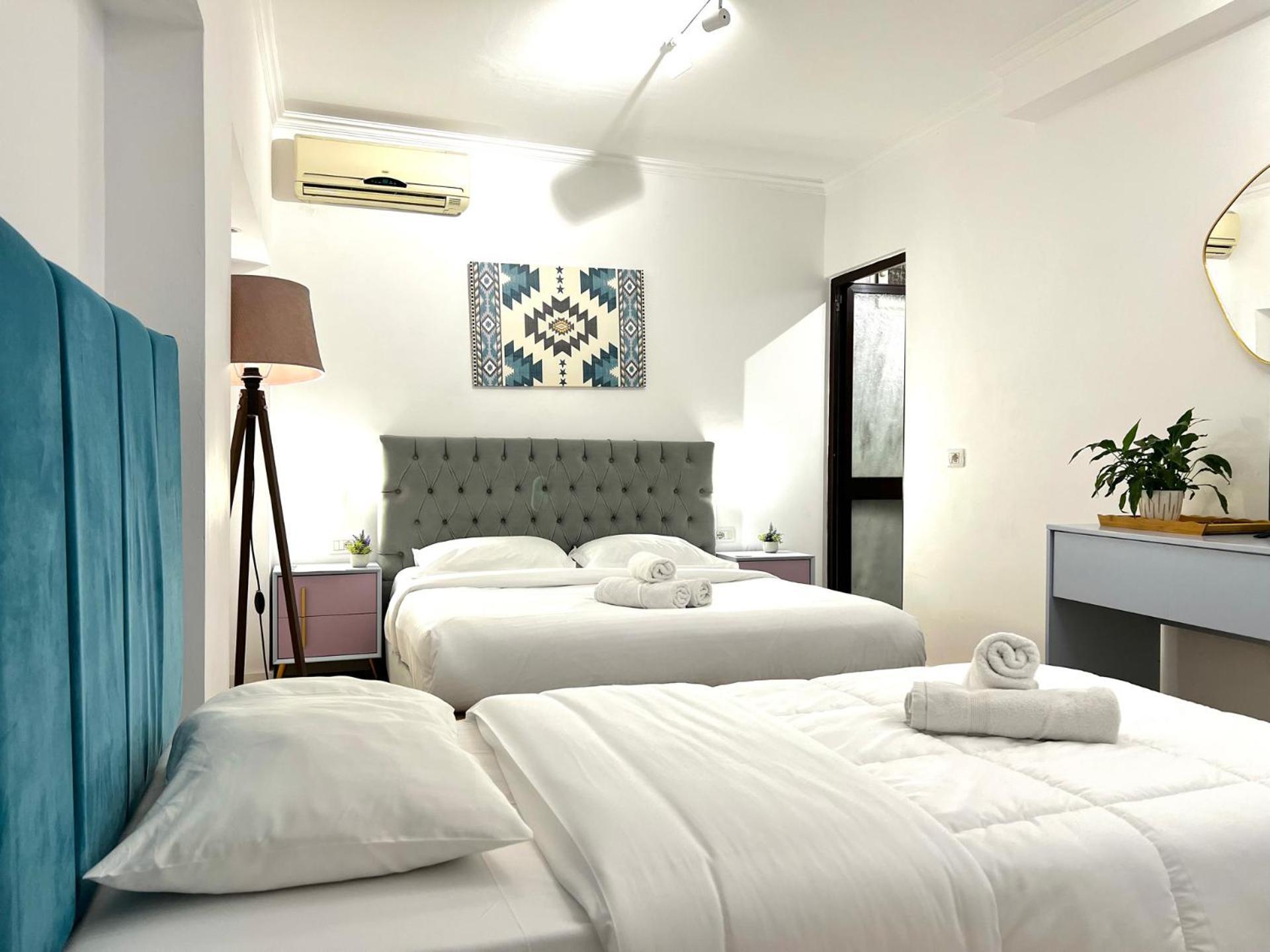 Tirana Square Hotel ภายนอก รูปภาพ