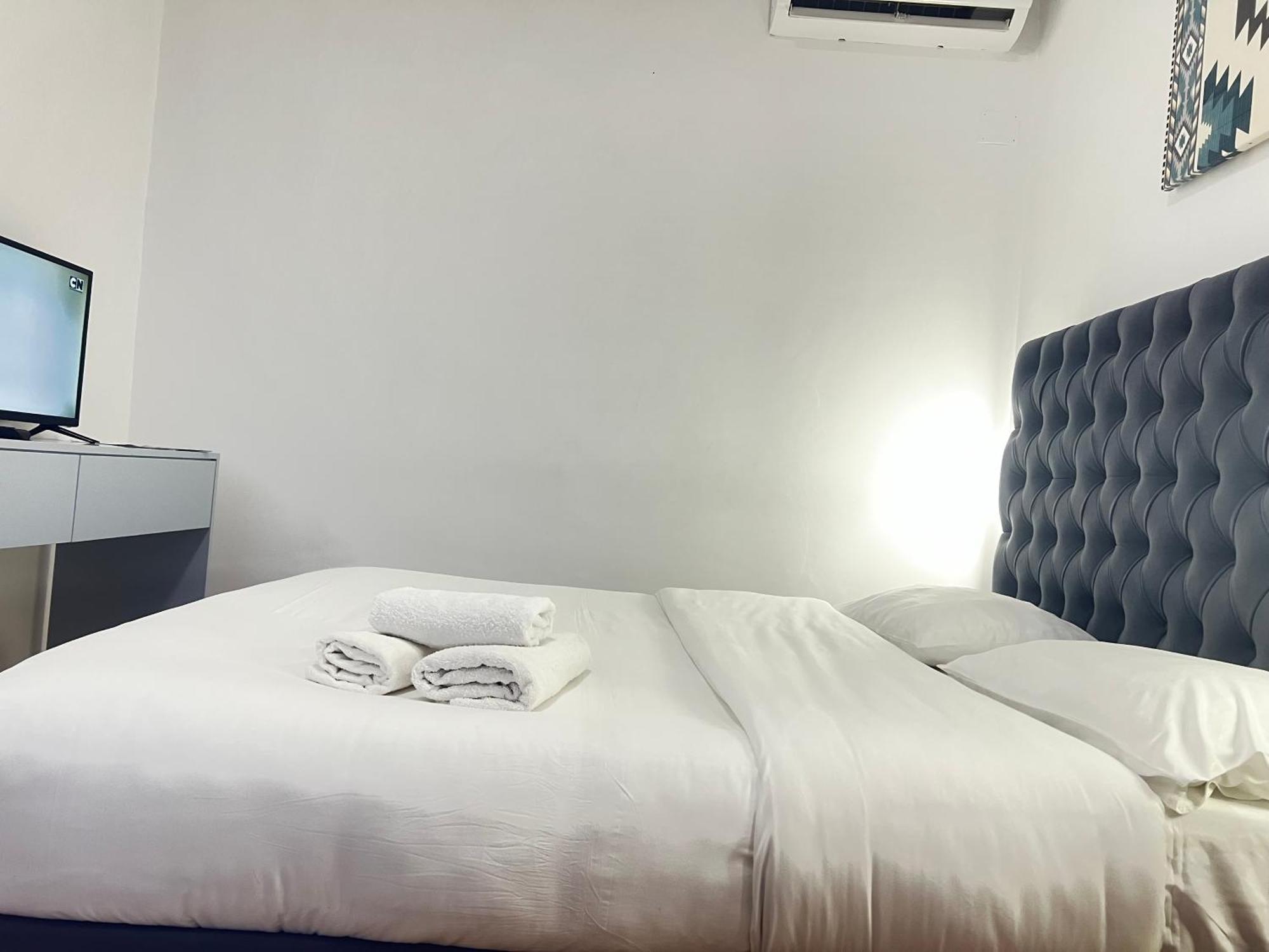 Tirana Square Hotel ภายนอก รูปภาพ